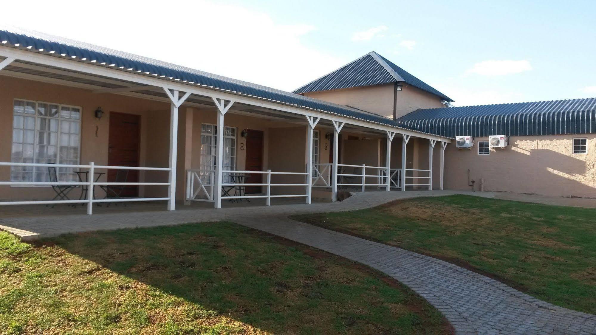 Bona Bona Game Lodge Wolmaranstad 外观 照片